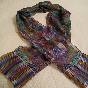 Lightweight scarf